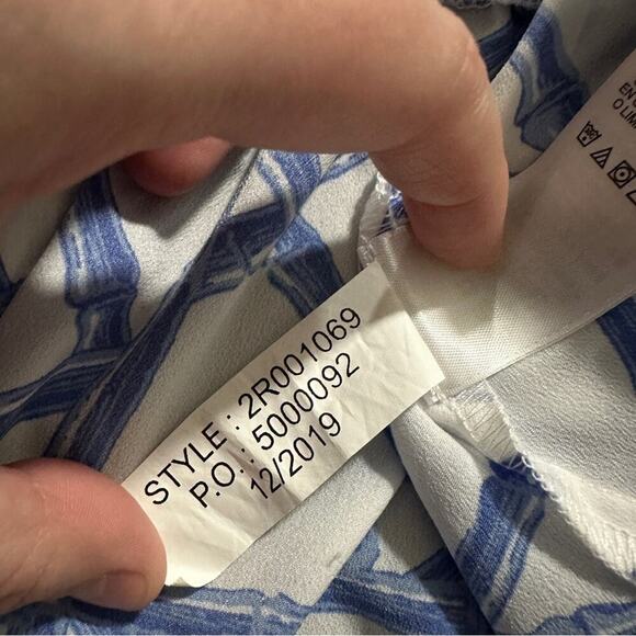 Vineyard Vines Lattice Print Wrap Skirt in Marlin Size 2 - Picture 7 of 10